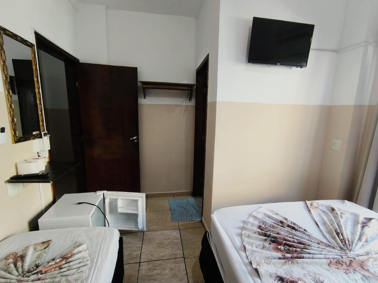 Hotel Mae Rainha Aparecida  Luaran gambar